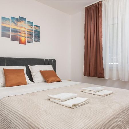 Apartments Iva مارينا المظهر الخارجي الصورة
